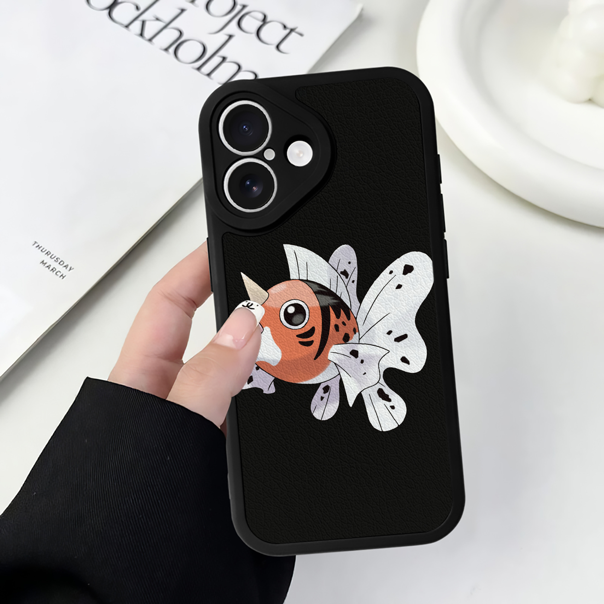 （画像用） ポケットモンスター Pokémon 【iPhone 16シリーズ対応】シリコンスマホケース（レザー調） 材質：シリコン